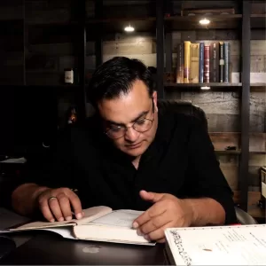 الأستاذ نبيه الصباغ